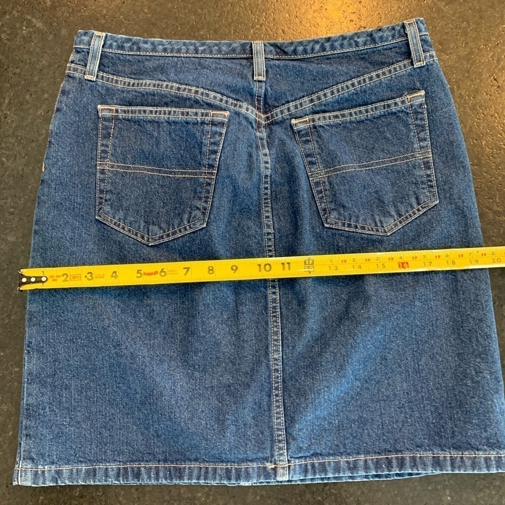 Tommy Hilfiger blue jean skirt size 8